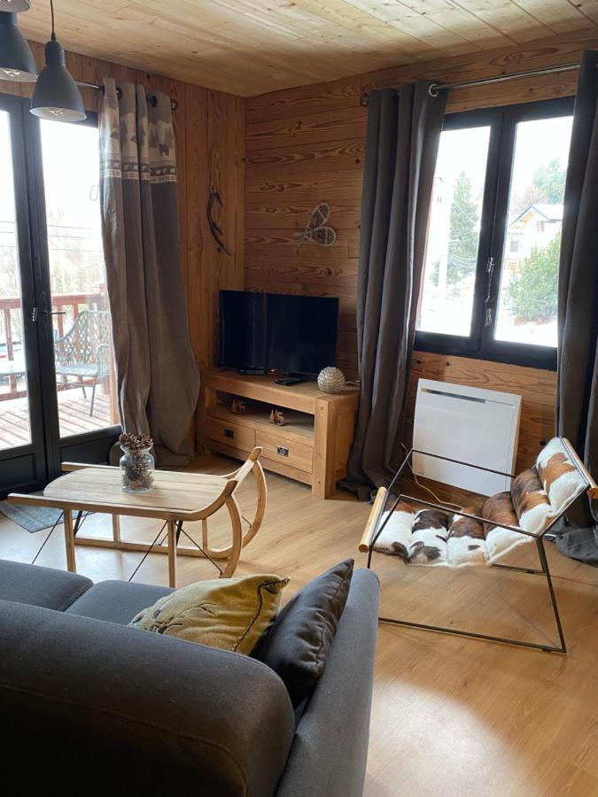 Chalet Au Pieds Des Pistes Le Cambre Aze Bolquere Pyrenees 2000 المظهر الخارجي الصورة